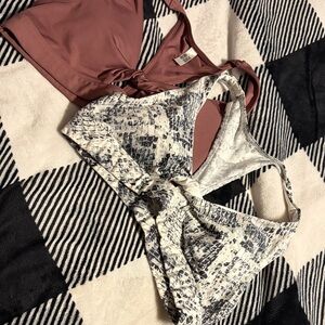 PINK Set of 2 Sports Bra Size Medium